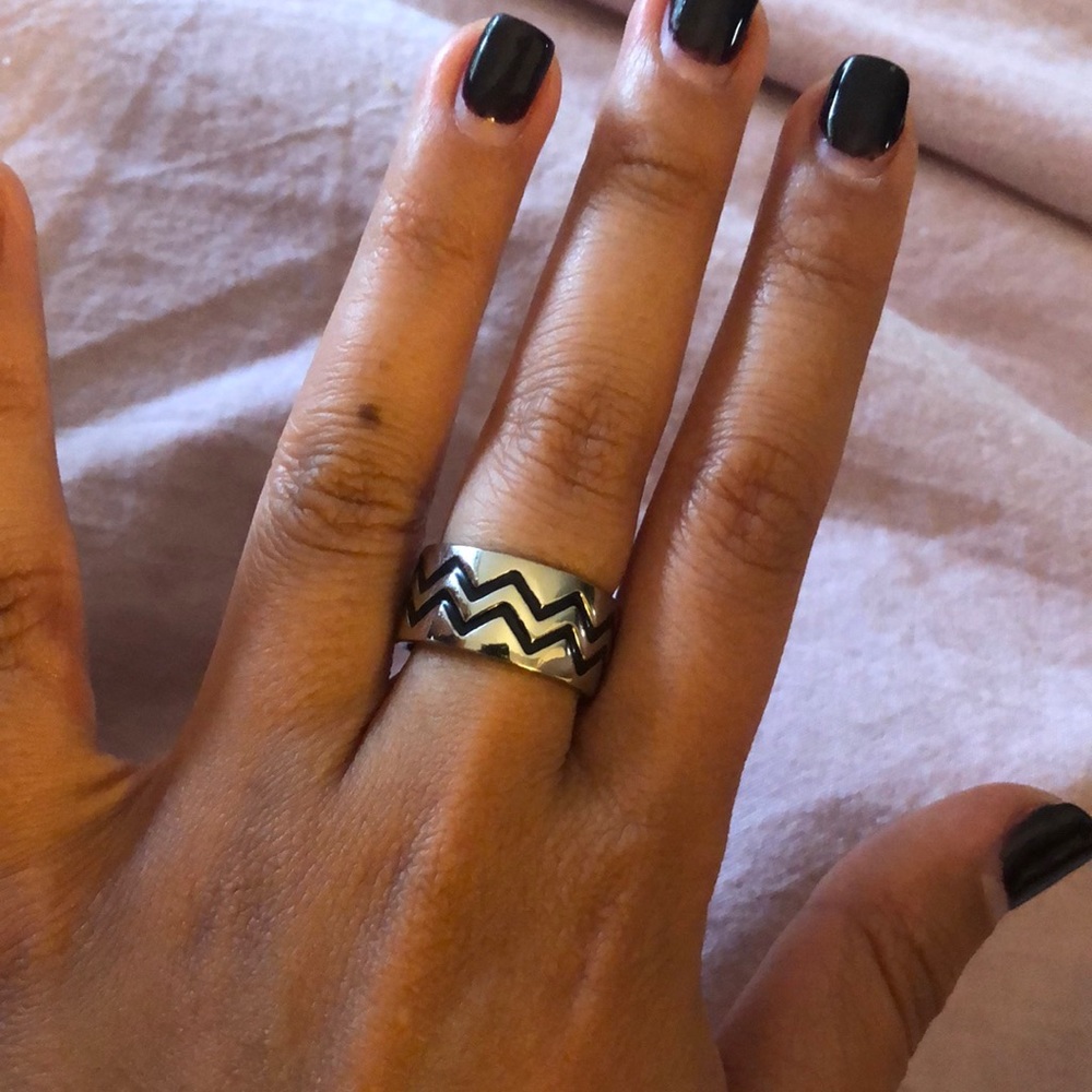 BCBG Generation ring